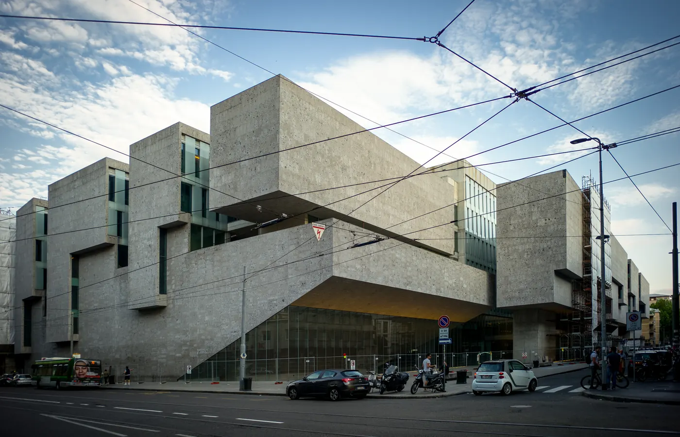 Universita Bocconi Milano comoda da Ripa 150 in zona Ripamonti